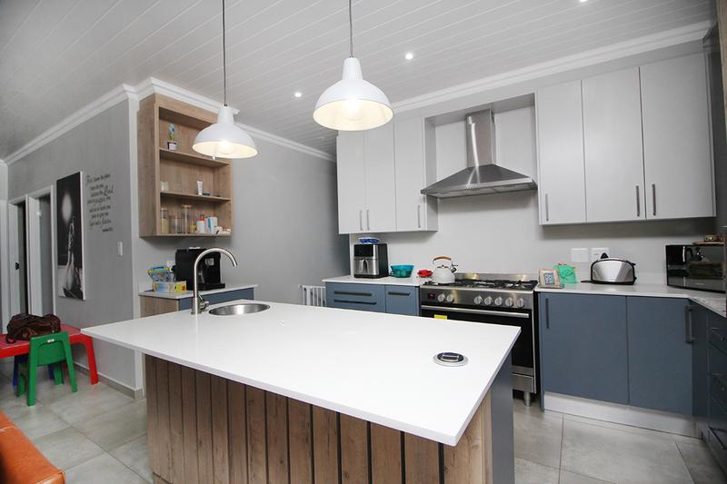 3 Bedroom Property for Sale in Reebok Western Cape